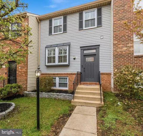 6102 Gardenia Ct, Alexandria, VA 22310