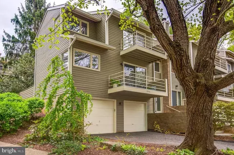 1944 Lakeport Way, Reston, VA 20191