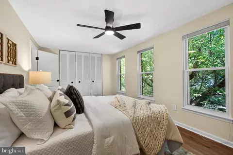 Bedroom - 9129 Blarney Stone Dr, Springfield, VA 22152 photo 2 of 3