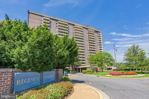 1800 Old Meadow Rd #713, Mclean, VA 22102