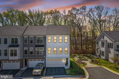 14665 Battery Ridge Ln, Centreville, VA 20120