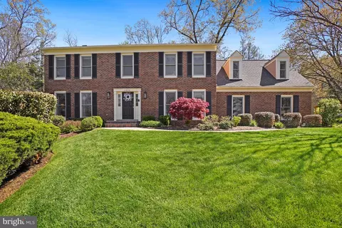 11638 Deer Forest Rd, Reston, VA 20194