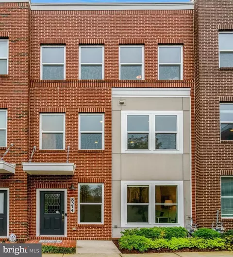 8374 Sallyport St, Lorton, VA 22079