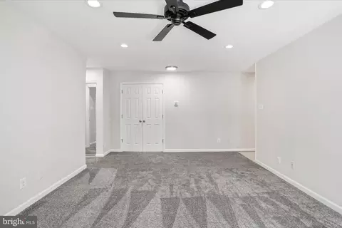 Living - 7097 Spring Garden Dr #101, Springfield, VA 22150 photo 5 of 7