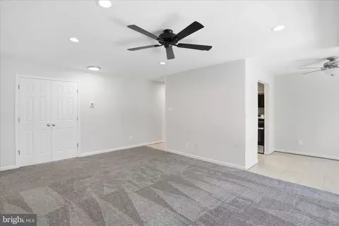 Living - 7097 Spring Garden Dr #101, Springfield, VA 22150 photo 6 of 7