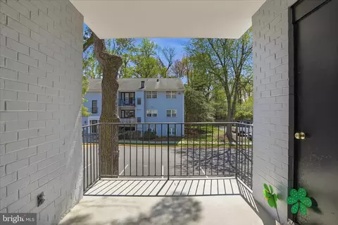 Exterior - 7097 Spring Garden Dr #101, Springfield, VA 22150 photo 2 of 2