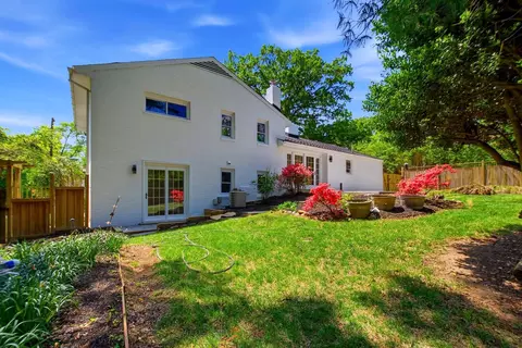 Exterior - 7708 Jansen Dr, Springfield, VA 22152 photo 7 of 12
