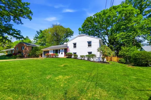 Exterior - 7708 Jansen Dr, Springfield, VA 22152 photo 11 of 12