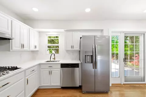 Kitchen - 7708 Jansen Dr, Springfield, VA 22152 photo 3 of 5