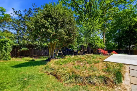 Exterior - 7708 Jansen Dr, Springfield, VA 22152 photo 6 of 12