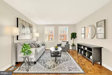 6715 W Wakefield Dr #B1, Alexandria, VA 22307