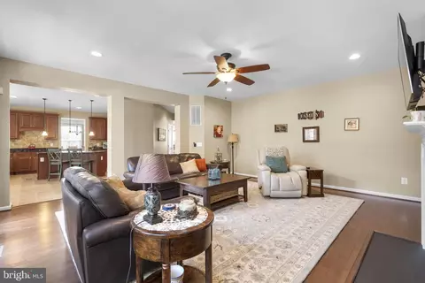 Other - 9323 Castle Hill Rd, Springfield, VA 22153 photo 9 of 33