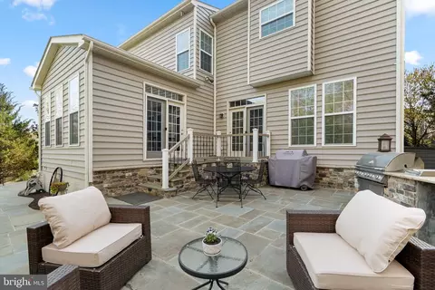 Other - 9323 Castle Hill Rd, Springfield, VA 22153 photo 30 of 33