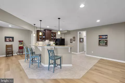 Entry Way - 9323 Castle Hill Rd, Springfield, VA 22153 photo 12 of 15