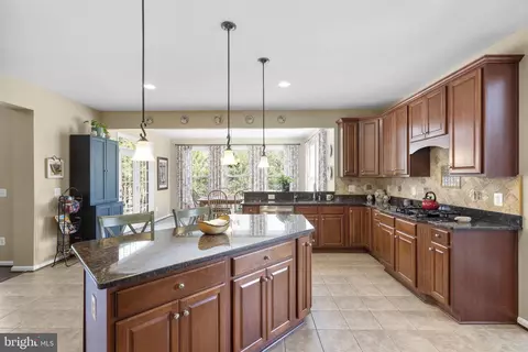 Kitchen - 9323 Castle Hill Rd, Springfield, VA 22153 photo 2 of 8