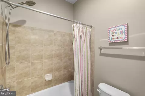 Bath - 9323 Castle Hill Rd, Springfield, VA 22153 photo 2 of 3