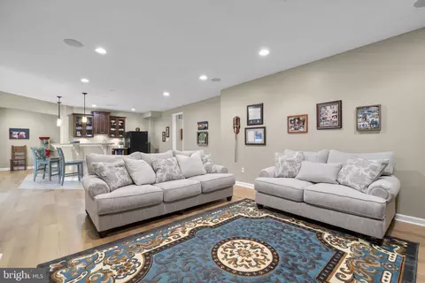 Other - 9323 Castle Hill Rd, Springfield, VA 22153 photo 28 of 33