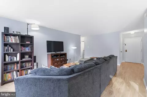 2059 Huntington Ave #304, Alexandria, VA 22303