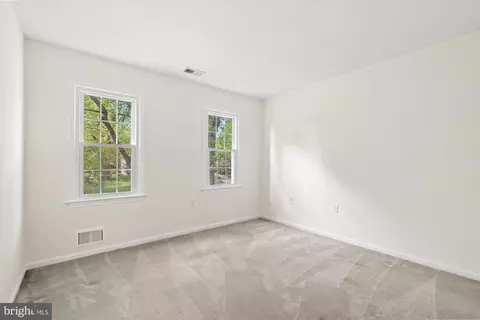 Bedroom - 6212 Nethercombe Ct, Mclean, VA 22101 photo 4 of 4