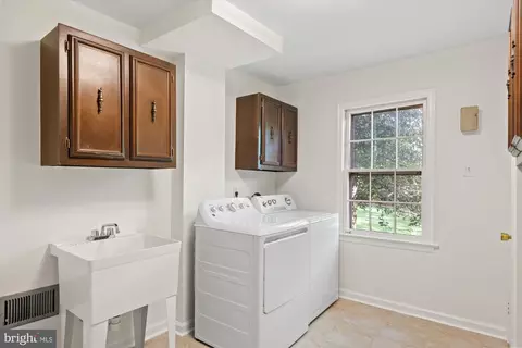 Other - 6212 Nethercombe Ct, Mclean, VA 22101 photo 7 of 12