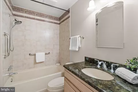 Bath - 6212 Nethercombe Ct, Mclean, VA 22101 photo 2 of 2