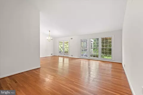 Living - 6212 Nethercombe Ct, Mclean, VA 22101 photo 3 of 15