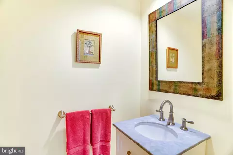 Bath - 6724 Melrose Dr, Mclean, VA 22101 photo 1 of 4