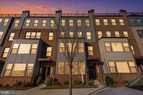 13538 Sayward Blvd #109, Herndon, VA 20171