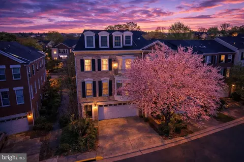 7749 Legere Ct #42, Mclean, VA 22102