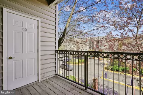 Exterior - 1521 Spring Gate Dr #10211, Mclean, VA 22102 photo 2 of 15