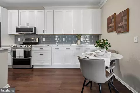 Kitchen - 1521 Spring Gate Dr #10211, Mclean, VA 22102 photo 1 of 3