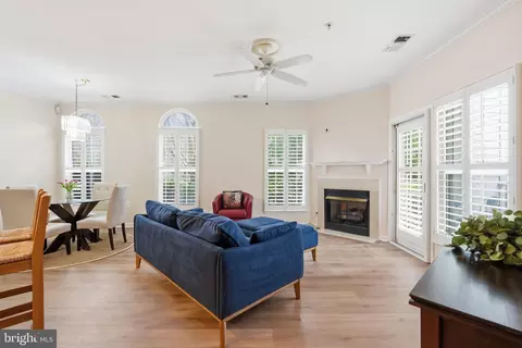 2931 Deer Hollow Way #108, Fairfax, VA 22031