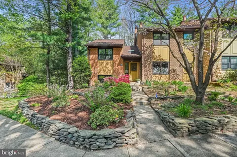 11334 Headlands Ct, Reston, VA 20191