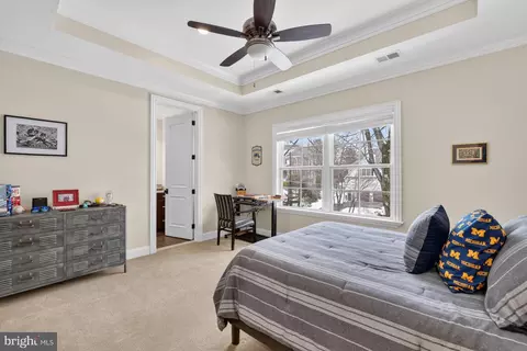 Bedroom - 1420 Kurtz Rd, Mclean, VA 22101 photo 2 of 4