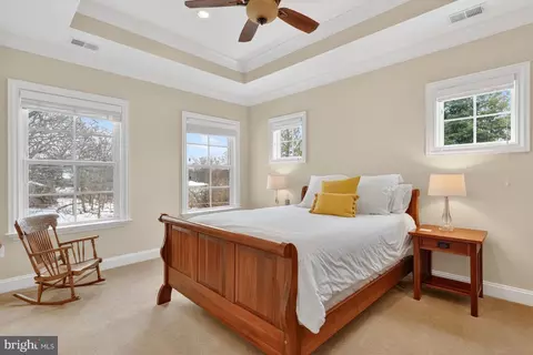 Bedroom - 1420 Kurtz Rd, Mclean, VA 22101 photo 4 of 4