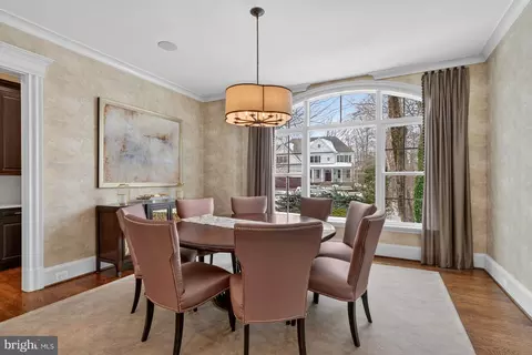 Dining - 1420 Kurtz Rd, Mclean, VA 22101 photo 1 of 2