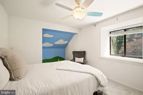 Bedroom - 11100 Saffold Way, Reston, VA 20190 photo 4 of 8