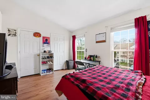 Bedroom - 3023 Mcmaster Ct, Herndon, VA 20171 photo 3 of 3