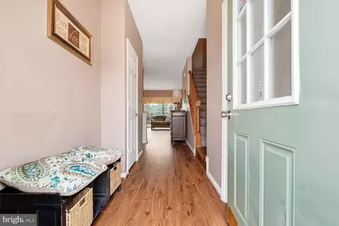 Entry Way - 3023 Mcmaster Ct, Herndon, VA 20171 photo 1 of 8