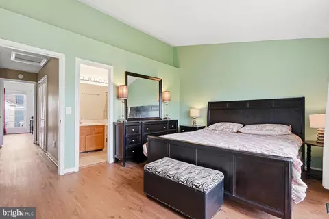 Bedroom - 3023 Mcmaster Ct, Herndon, VA 20171 photo 1 of 3