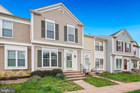 3023 Mcmaster Ct, Herndon, VA 20171