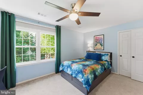 Bedroom - 6445 Linway Ter NW, Mclean, VA 22101 photo 3 of 7