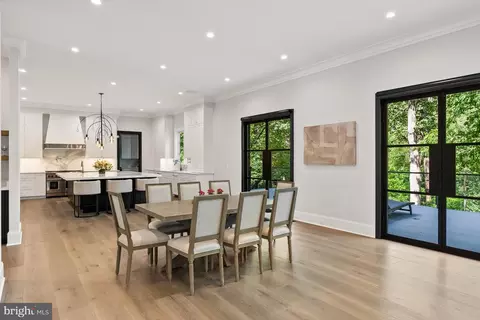 Dining - 825 Whann Ave, Mclean, VA 22101 photo 2 of 2