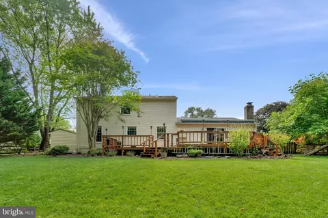 Exterior - 2212 Stirrup Iron Ln, Reston, VA 20191 photo 8 of 16