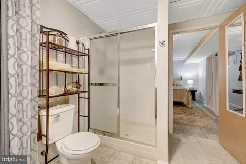 Bath - 2212 Stirrup Iron Ln, Reston, VA 20191 photo 2 of 6
