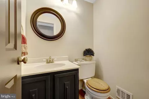 Other - 2212 Stirrup Iron Ln, Reston, VA 20191 photo 5 of 11