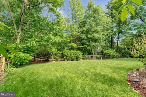 Exterior - 2212 Stirrup Iron Ln, Reston, VA 20191 photo 6 of 16