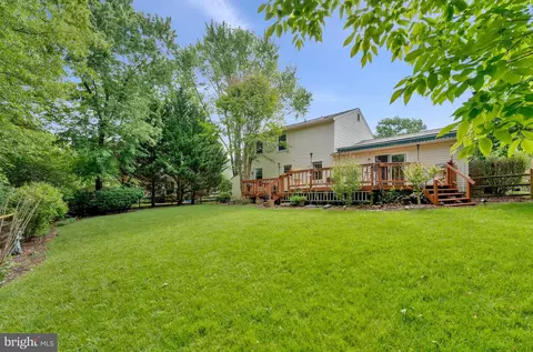 Exterior - 2212 Stirrup Iron Ln, Reston, VA 20191 photo 7 of 16