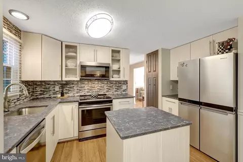 Kitchen - 2212 Stirrup Iron Ln, Reston, VA 20191 photo 5 of 5