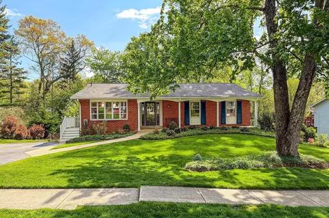 4317 Selkirk Dr, Fairfax, VA 22032